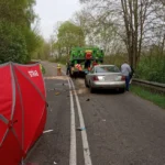 Leżał na ławce, wypatrzyła go policja konna