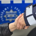 Mężczyzna usłyszał 14 zarzutów za płatności cudzą kartą