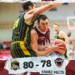 Policyjny radiowóz zderzył się z oplem w Stargardzie. Policjant ukarany mandatem