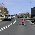 Dziewczynka już się buja!