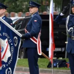 Żniwa i wakacje na drogach. Policja apeluje o rozwagę i cierpliwość. Niektórzy narzekają na odór